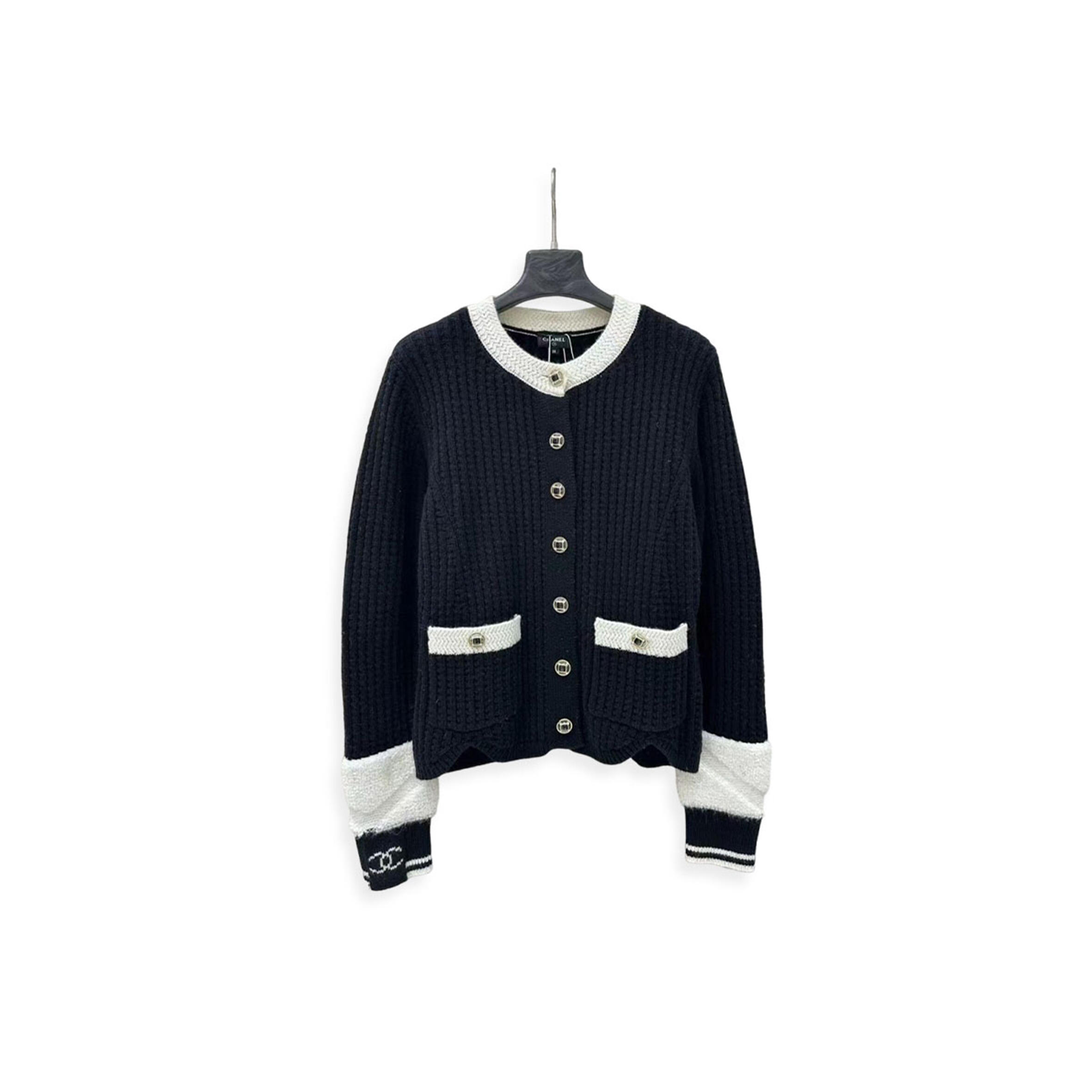 CHANEL COCO NEIGE JACKET P7969